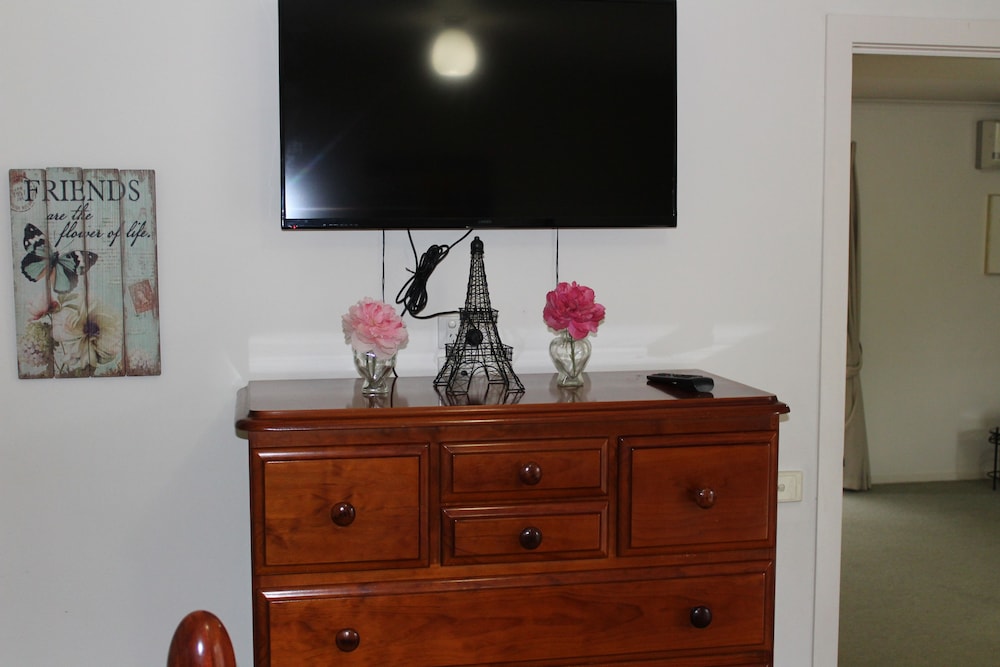 Two Bedroom Apartment photo 1