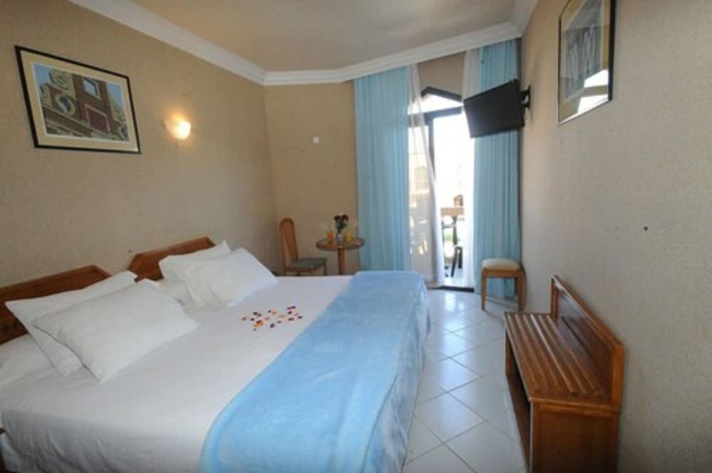 Standard Double Room Single Use "Vue piscine'' photo 1