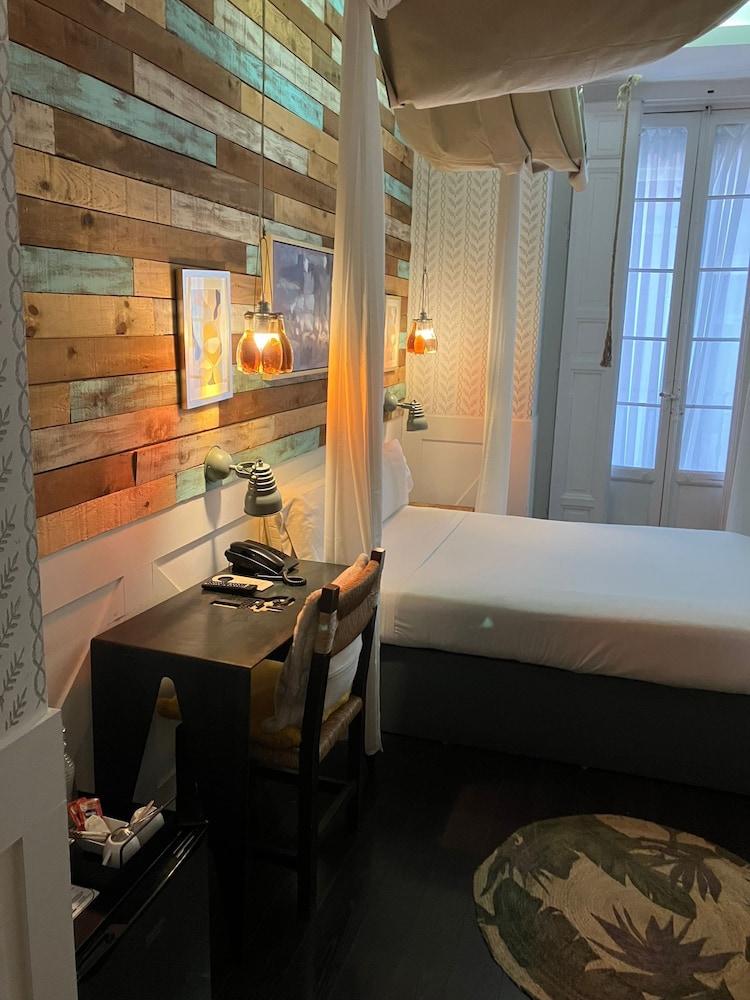 City Double or Twin Room, City View