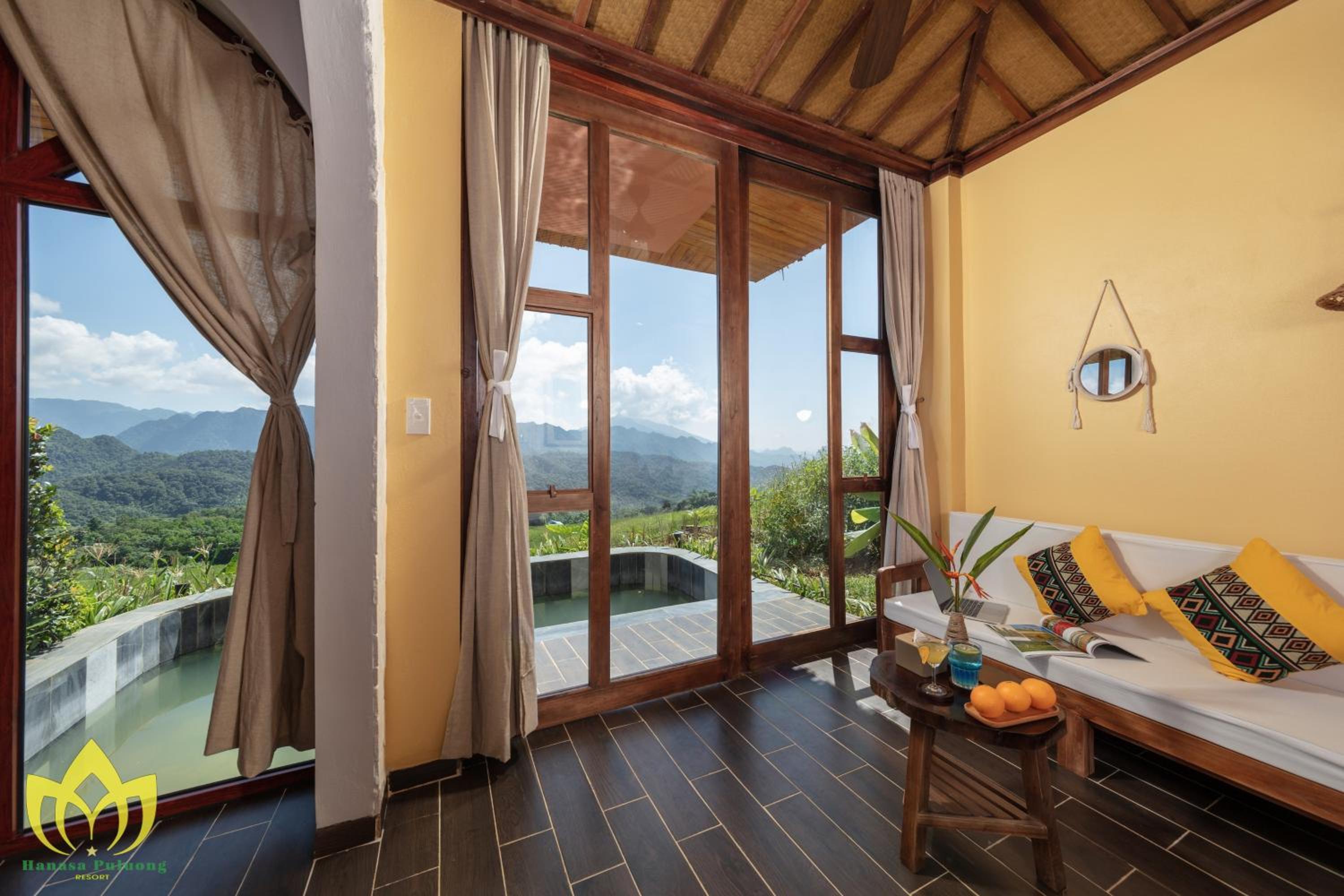 Suite with Private Pool - Photo 10