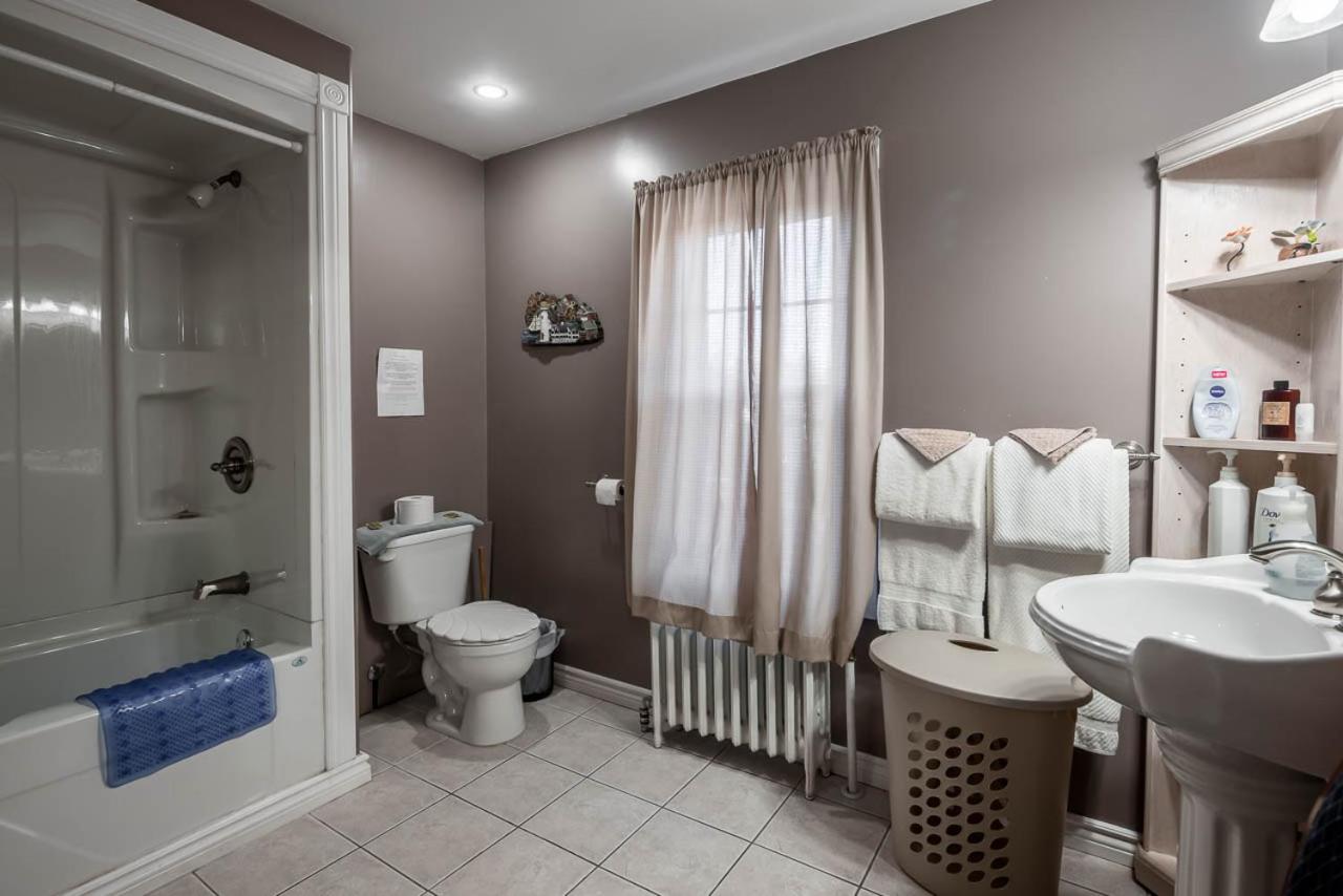Deluxe Queen Room photo 3