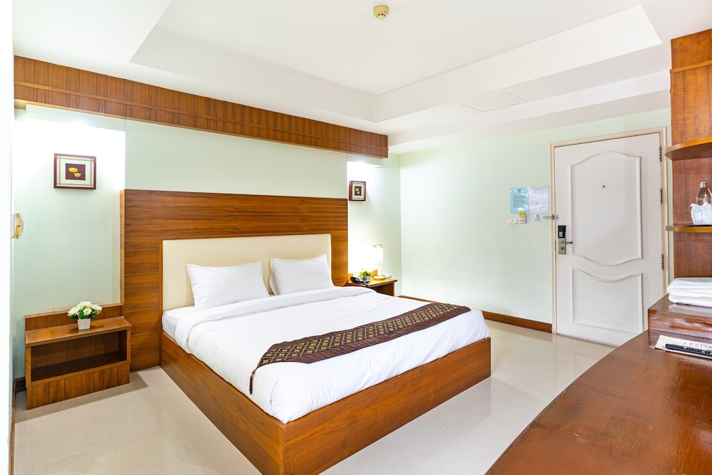 Standard King Room - Photo 1
