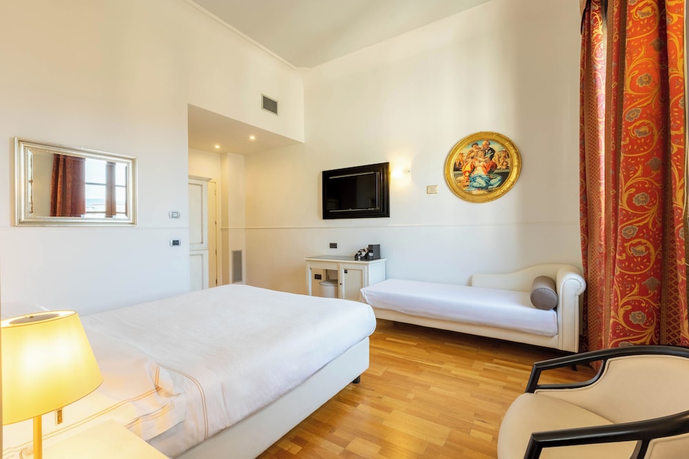 Classic Triple Room, 1 Bedroom - Photo 4
