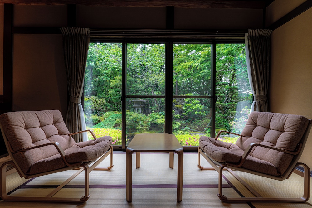 Japanese-style Room "Ochiai"