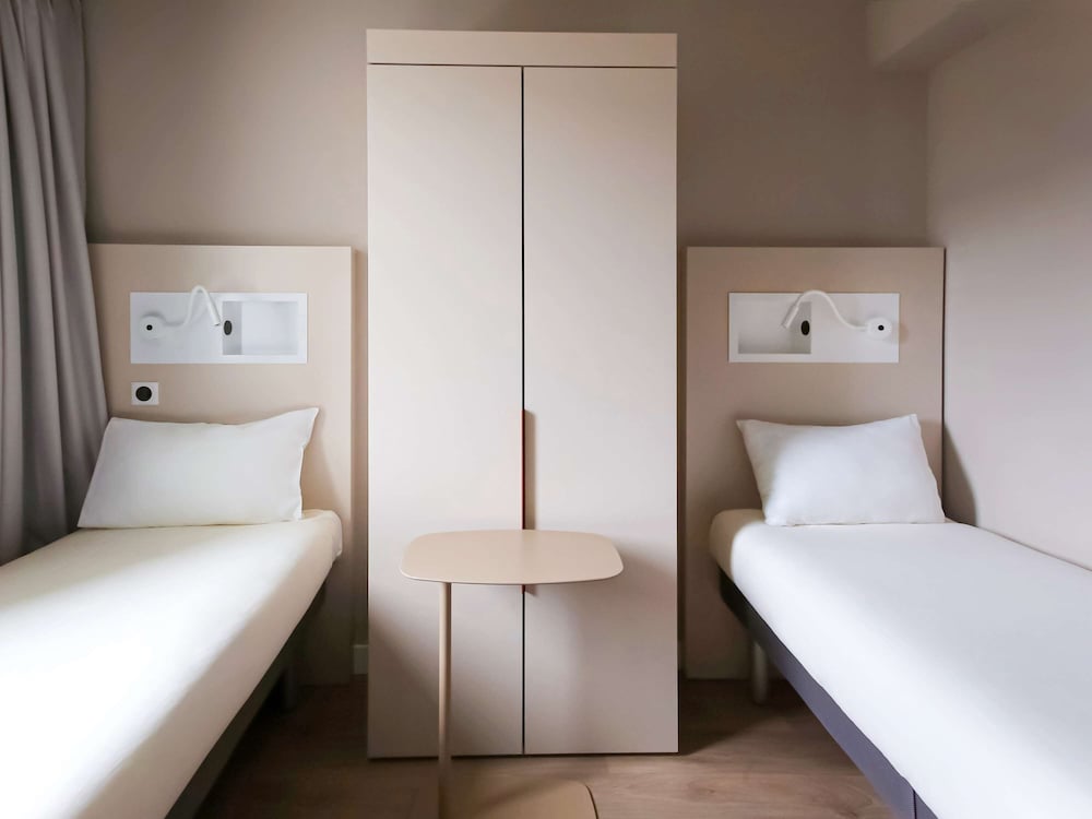 Triple Room, Multiple Beds photo 1