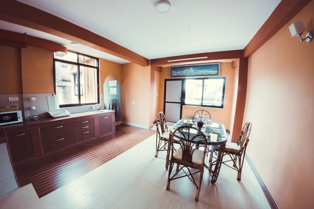Apartment photo 1