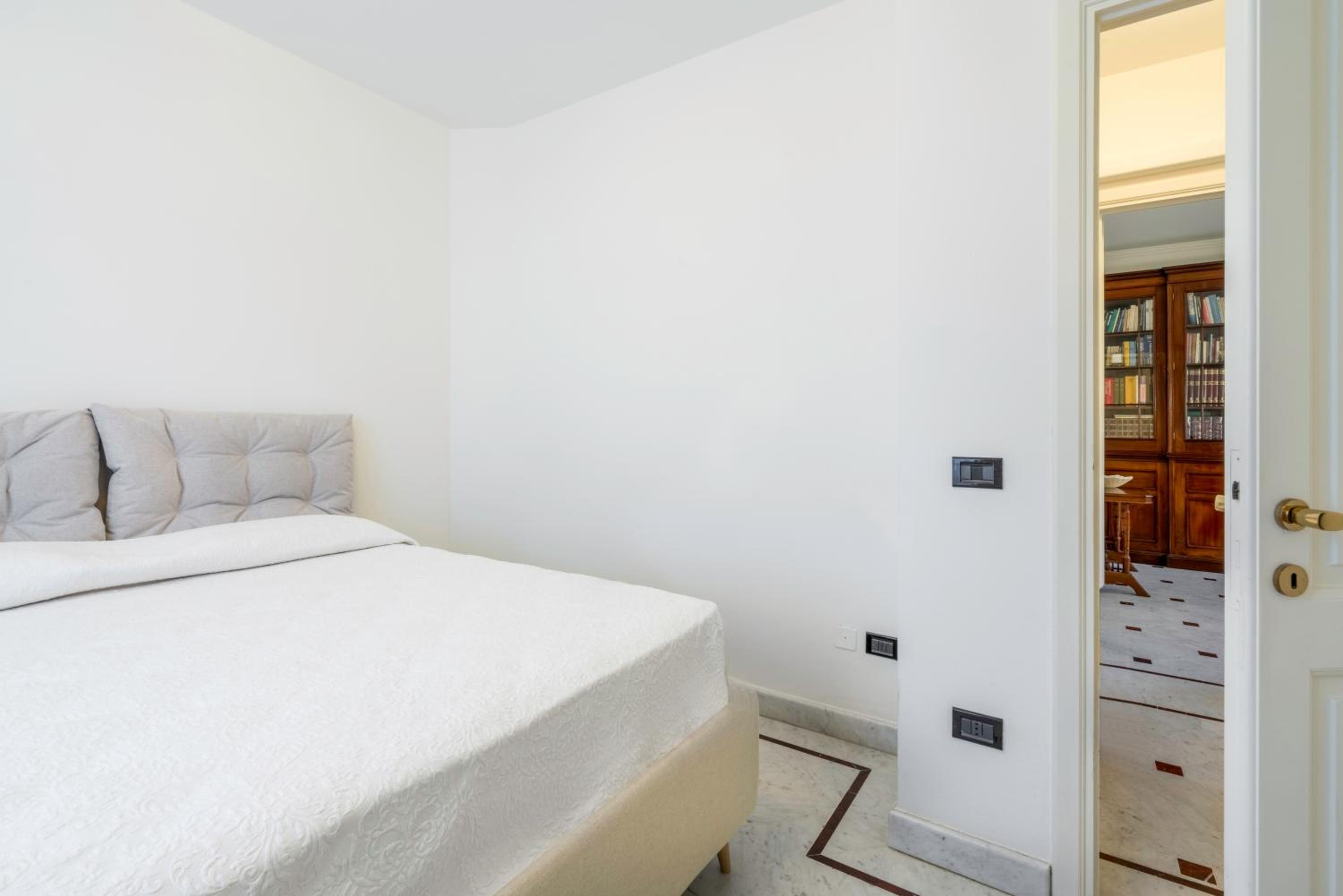 Villa photo 1