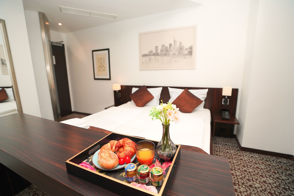Standard Triple Room - Photo 2