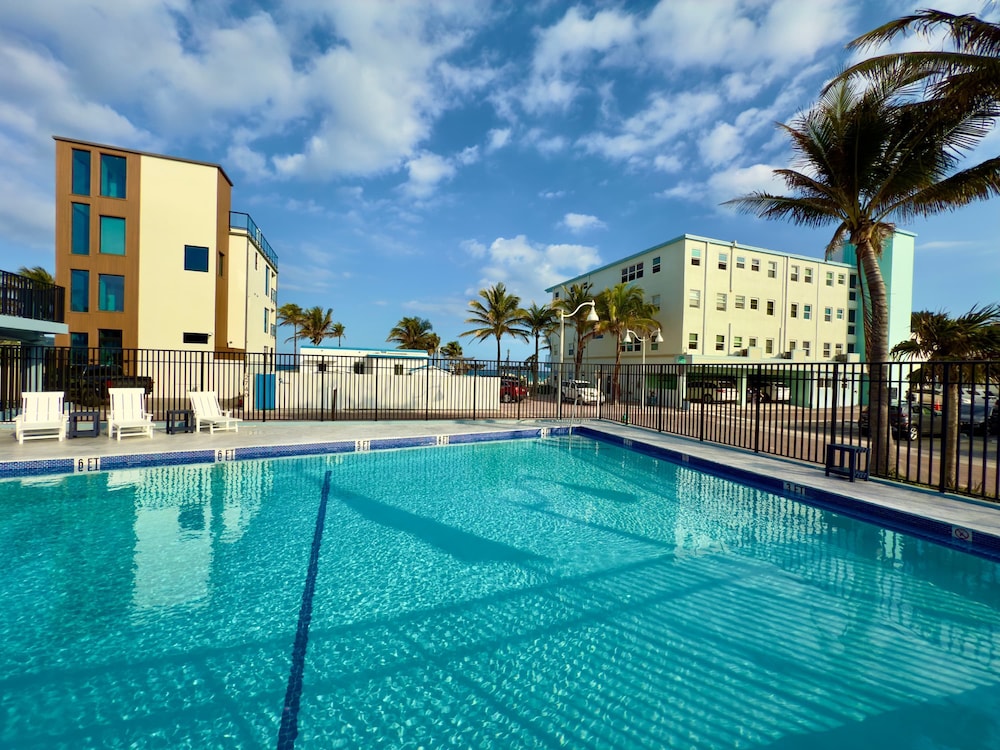 Beach Lover s Studio Apartment in Hollywood FL, Photo 11