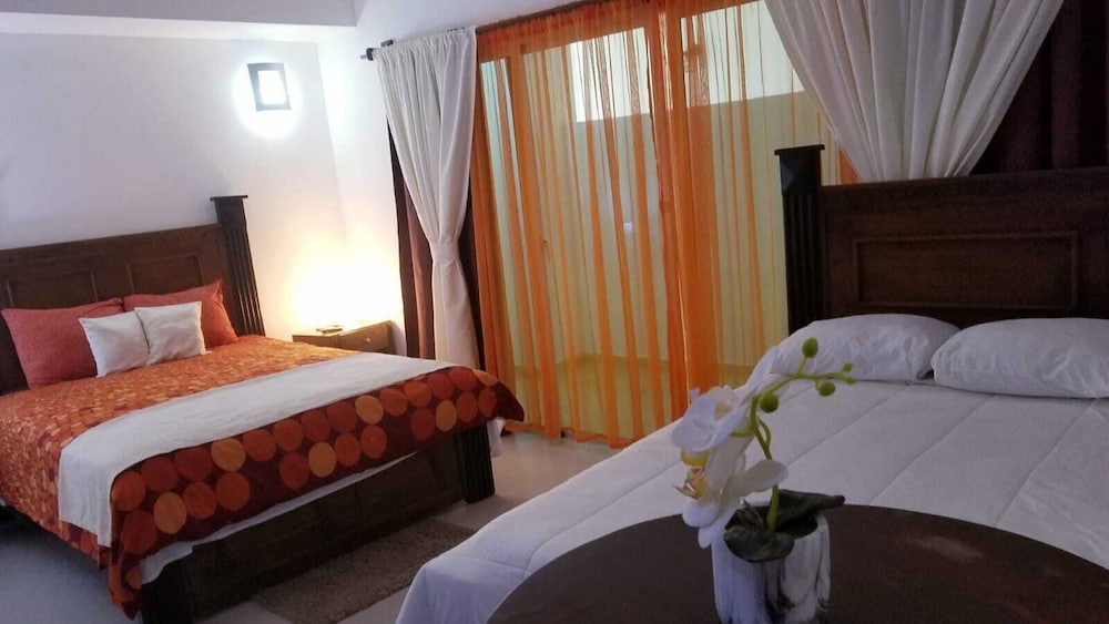 Deluxe Room, 2 Twin Beds photo 2