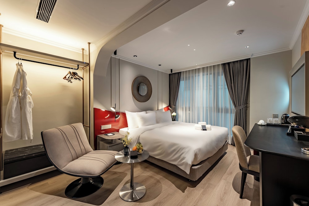 Deluxe Double Room Inner View with Natural Light