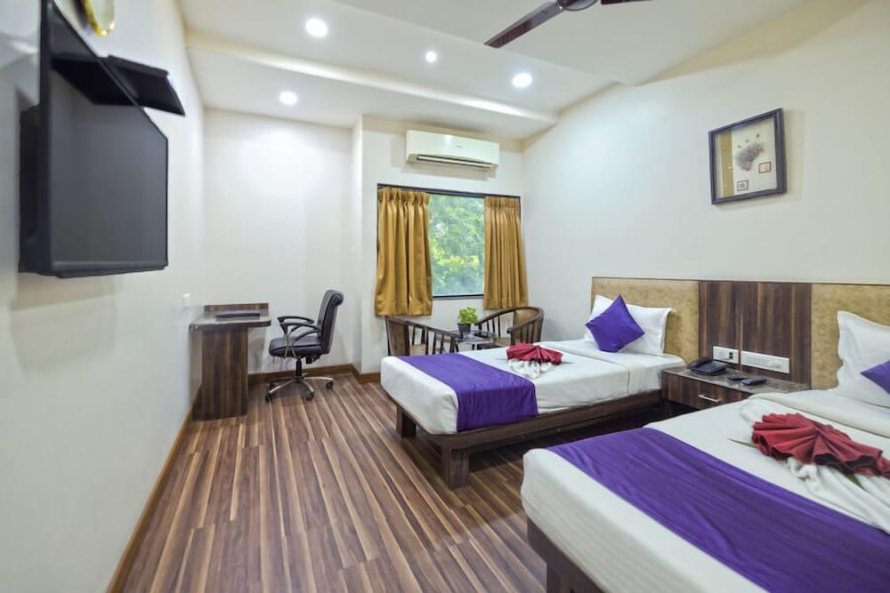 Deluxe Double or Twin Room, River View photo 2