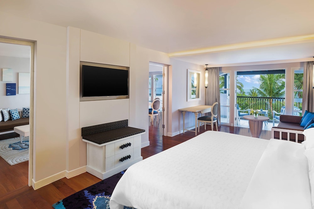 Suite, 1 Bedroom, Balcony - Photo 4