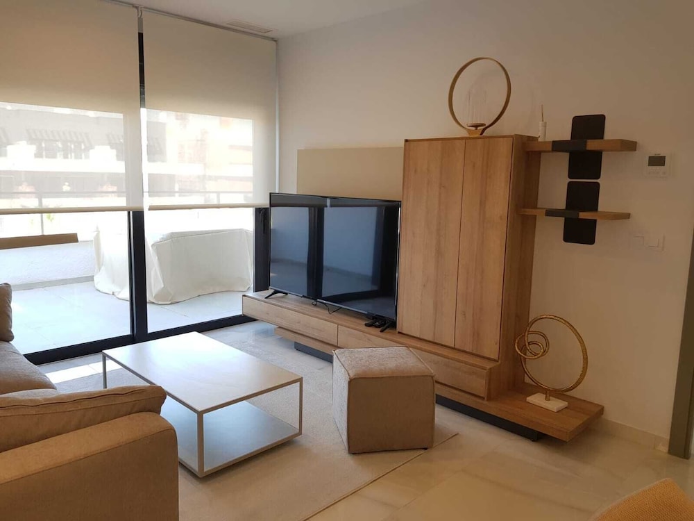 Exclusive Apartment, Garden View, Tower
