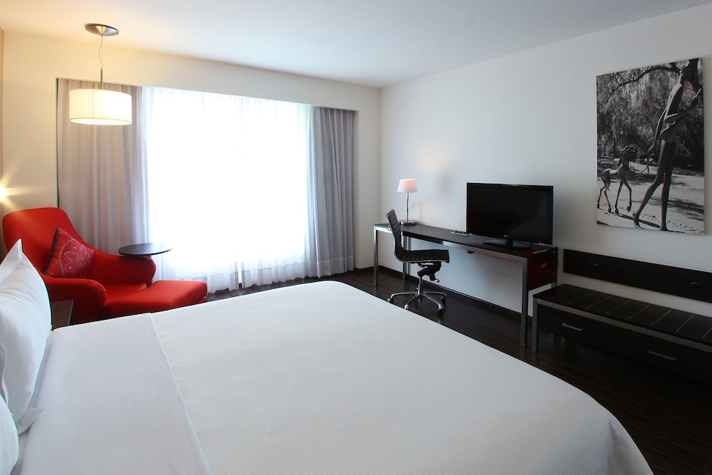 Superior Room, 1 King Bed - Photo 1