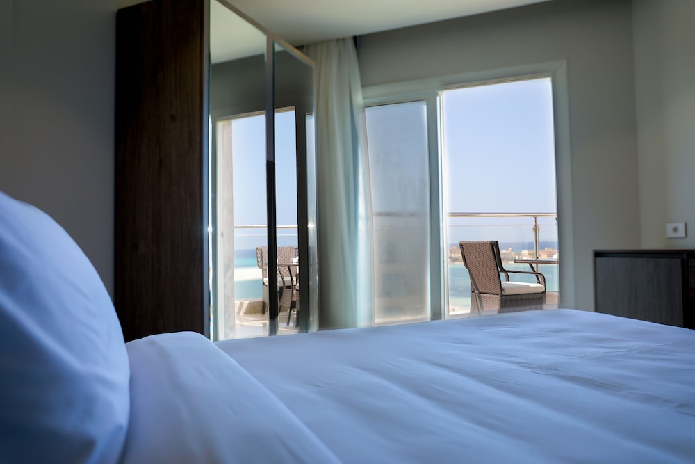 Egyptian and Resident Only, Deluxe Room, (Sea Side View)
