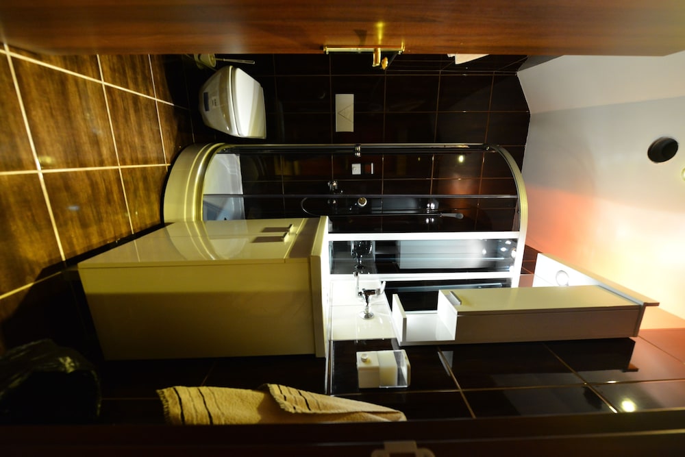Standard Room, 1 Double Bed - Photo 7