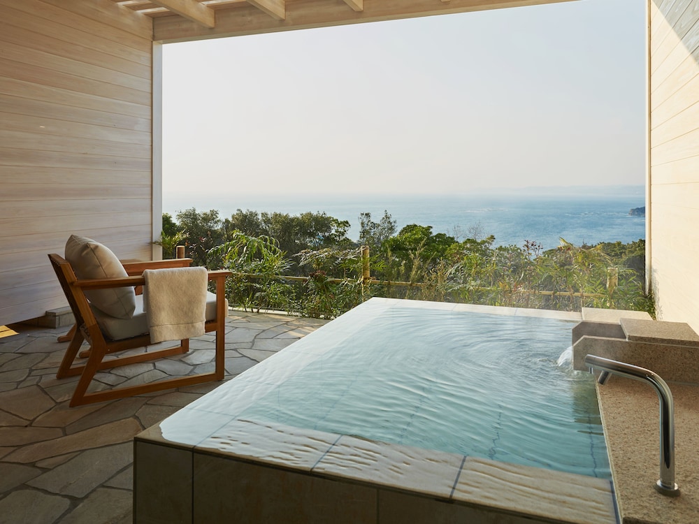 Ocean View Lanai Suite with Open-air Bath, Italian Dinner, Non Smoking(Adventure World ticket)