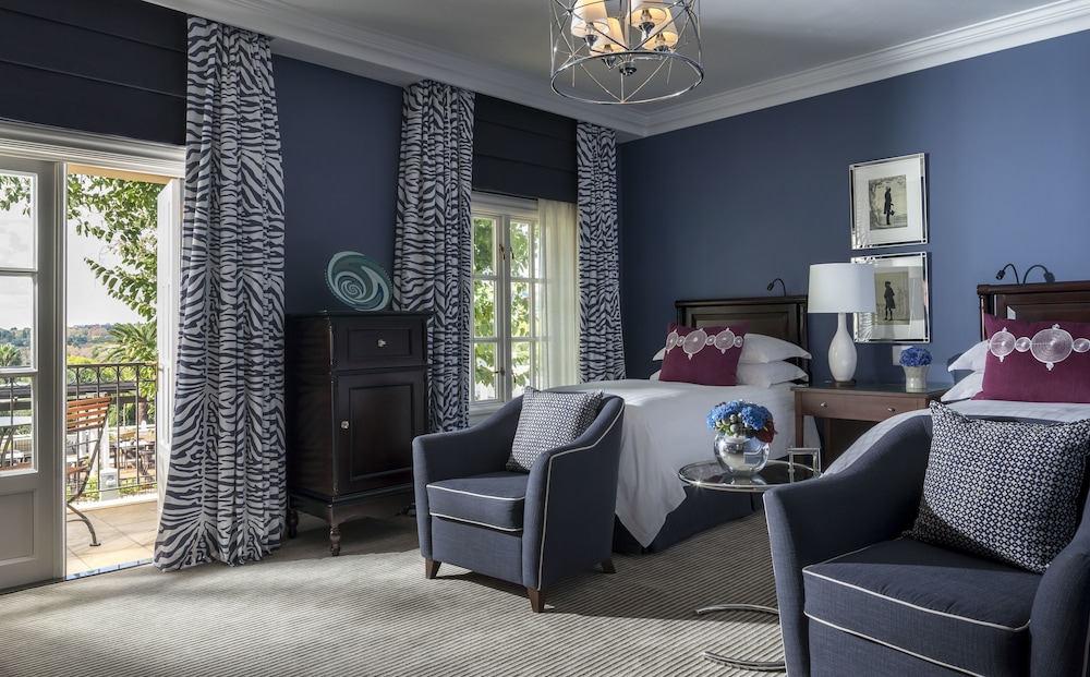 Family Room, 2 Bedrooms - Photo 3