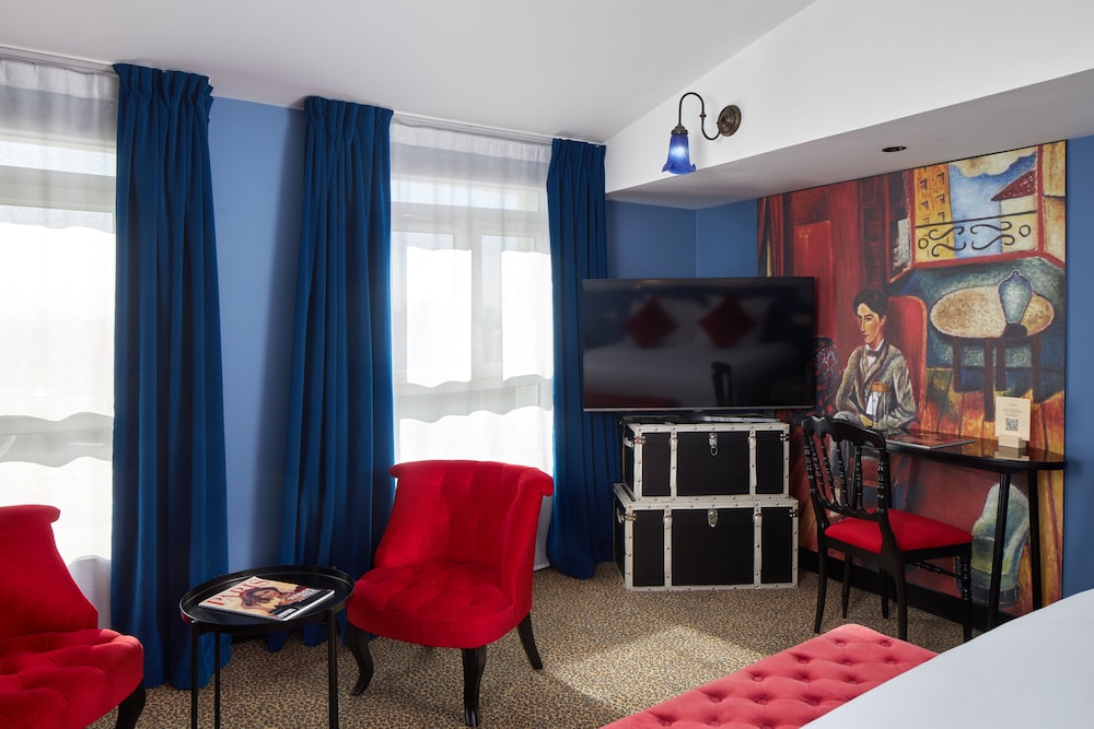 Suite, 1 King Bed (Prestige Suite) photo 2
