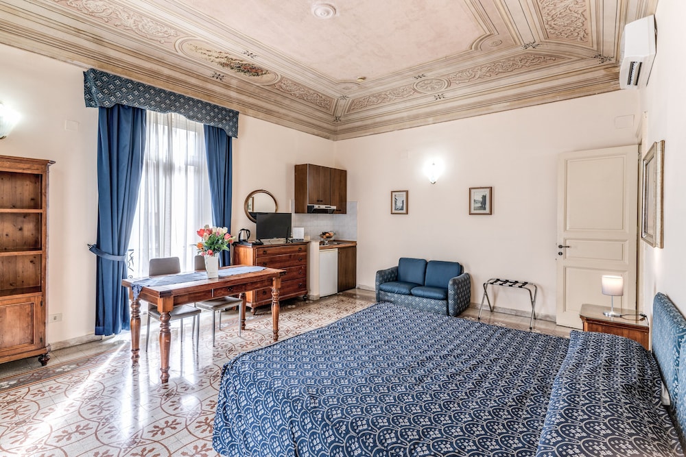 Standard Double or Twin Room photo 2