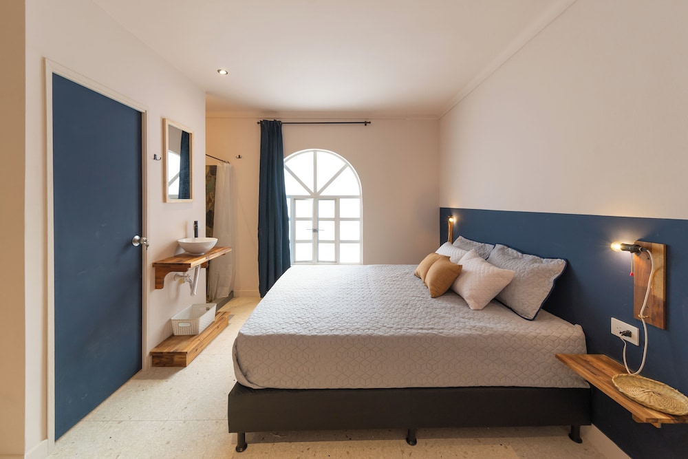 Standard Room, 1 Double Bed, Ensuite photo 1