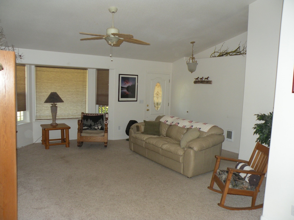 Family House, Multiple Beds photo 3