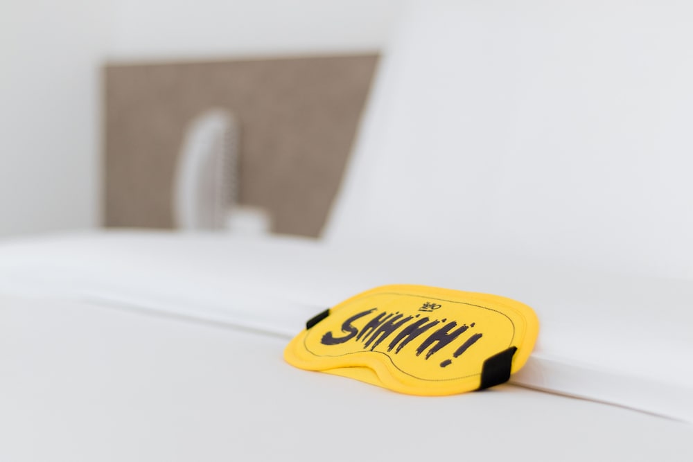 YELLO Room - Photo 11