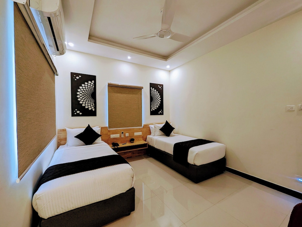 Business Twin Room