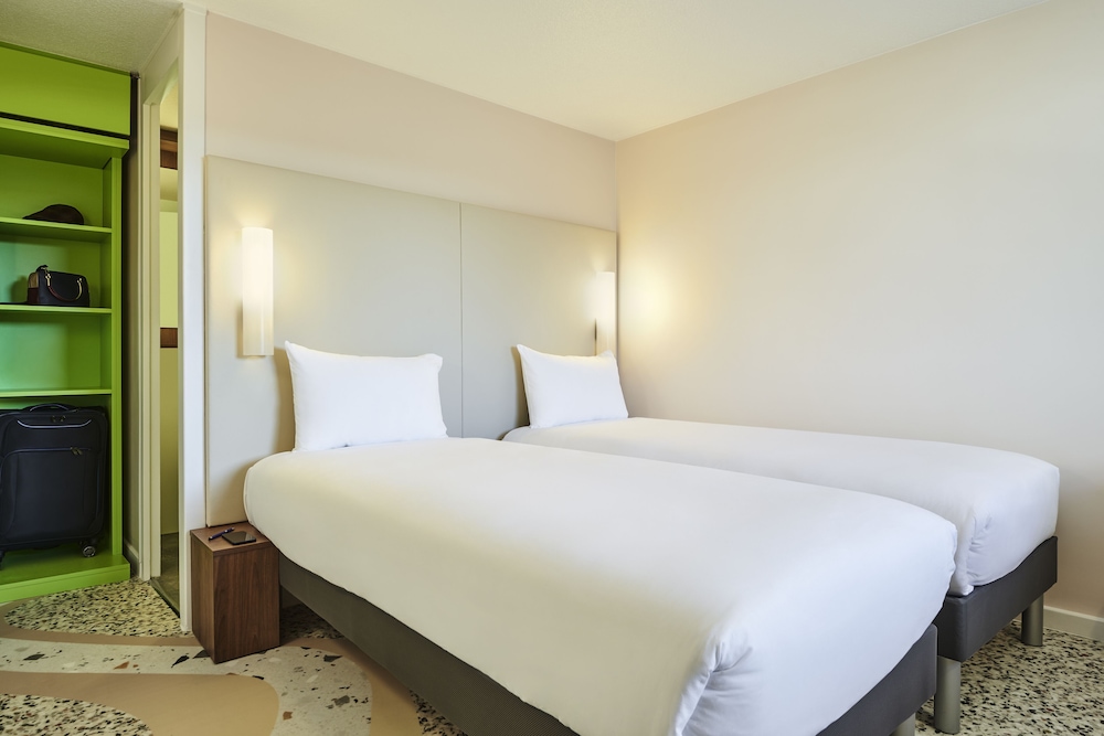 Room, 2 Twin Beds (Pop) - Photo 1
