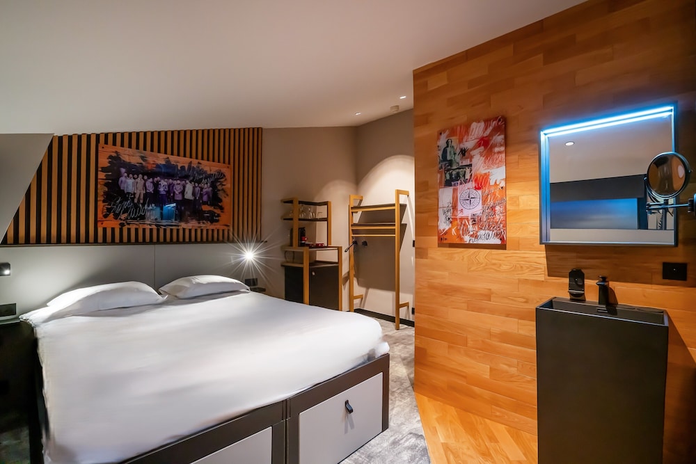 Superior Double or Twin Room