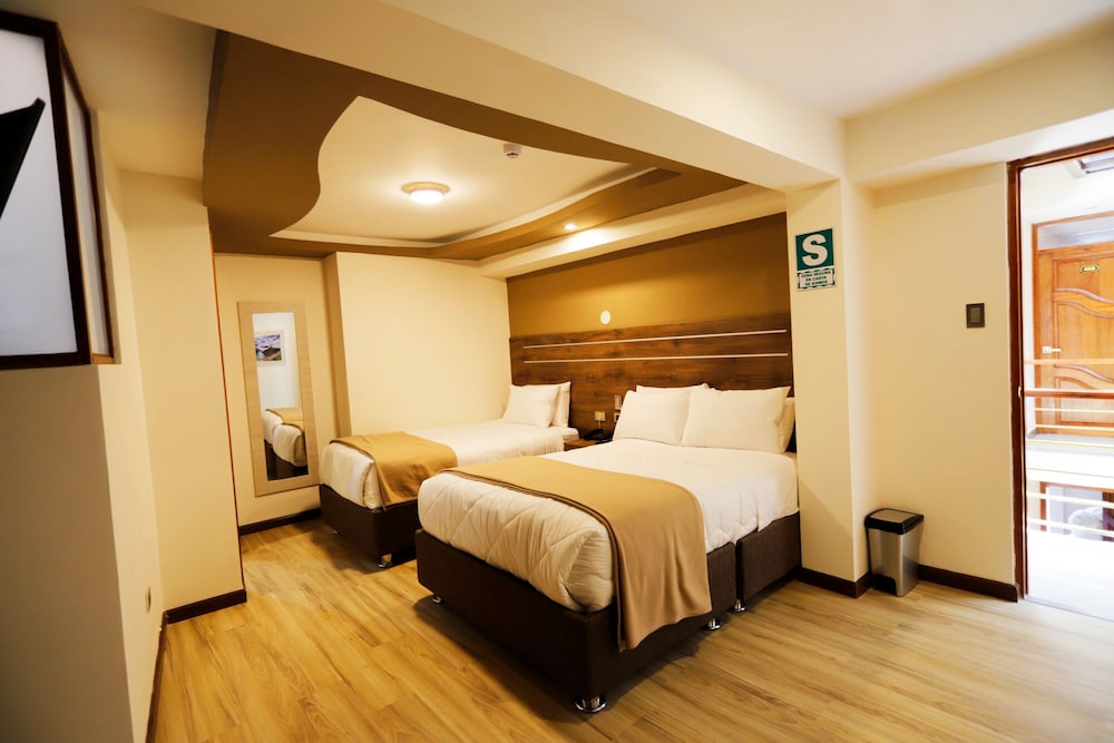 Family Room, Multiple Beds