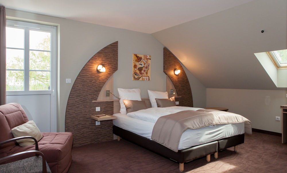 Standard Room, 1 Double or 2 Twin Beds, Balcony