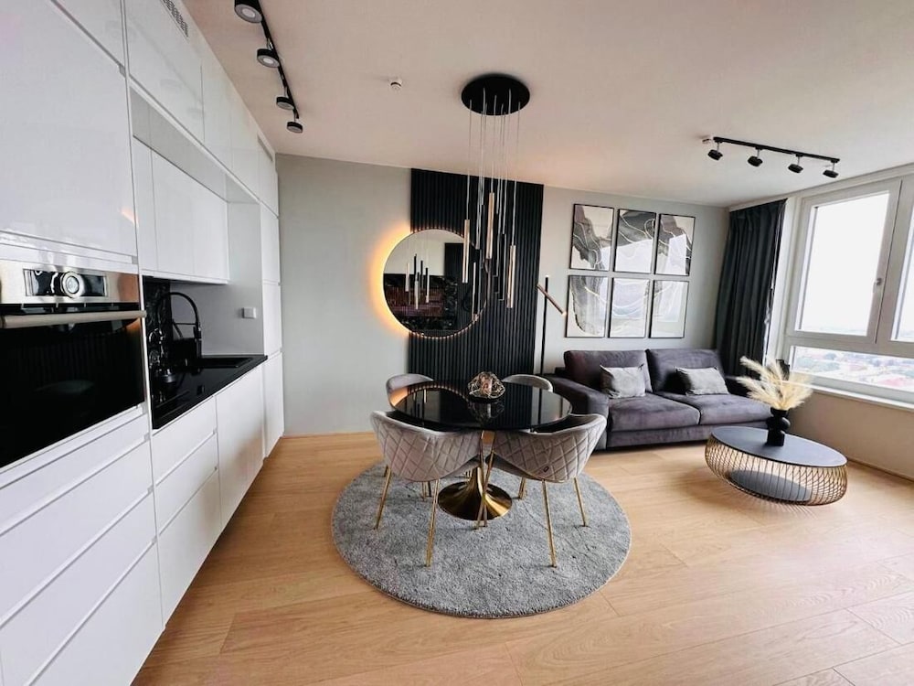 Zielone ekskluzywne apartamenty blisko metra, Uno-city, parking elektryczny, basen, siłownia, sauna, Zdjęcie 2