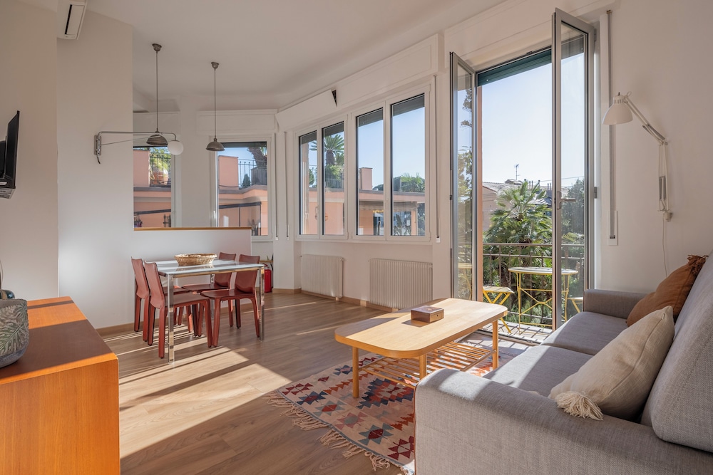 Apartment, Balcony, Partial Sea View