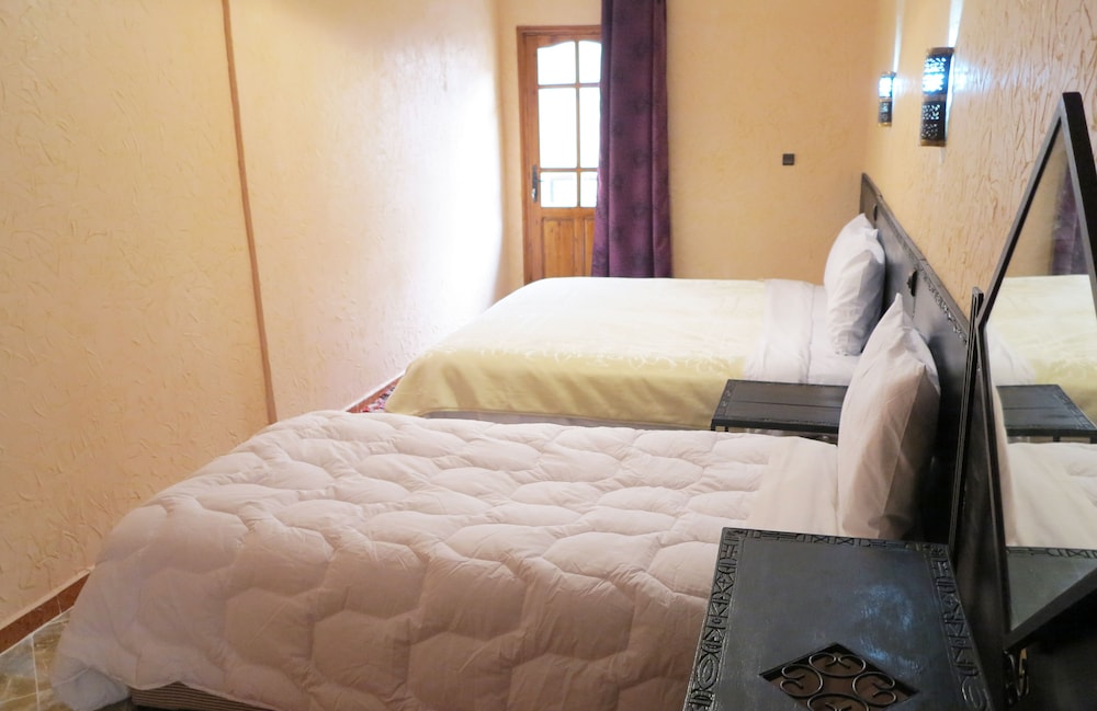 Twin Room, Non Smoking photo 3