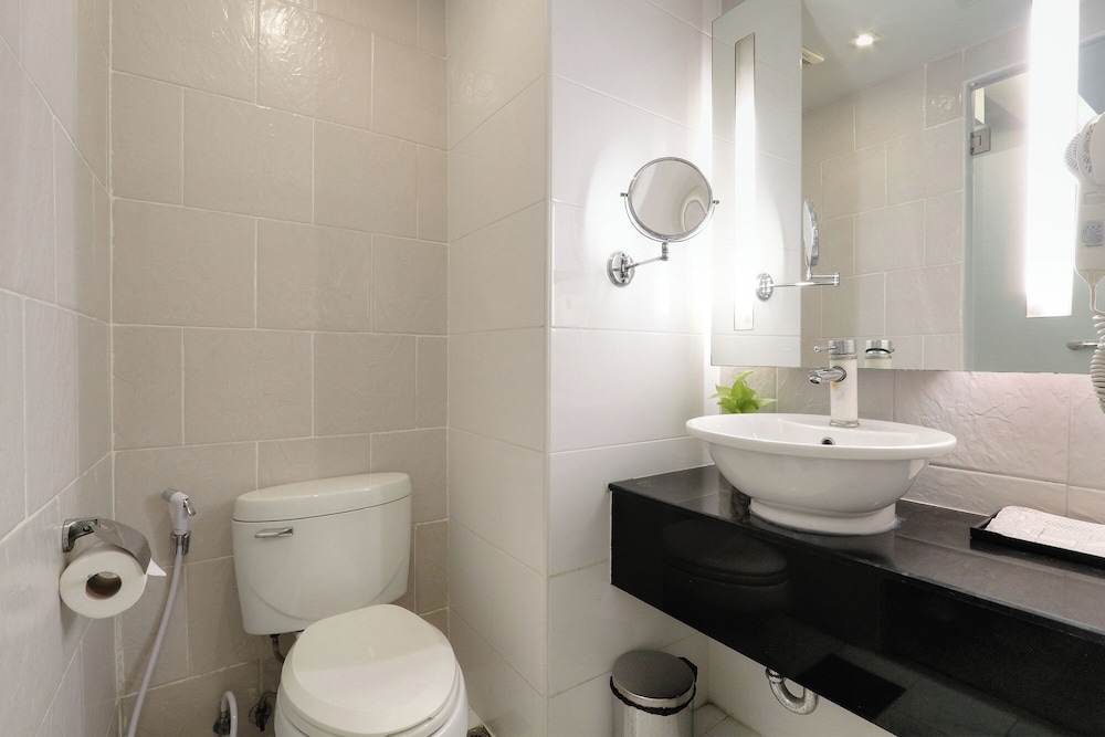 Deluxe Double Room, City View photo 3