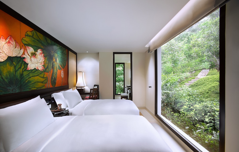 Three Bedroom Oceanview Pool Villa - Photo 3