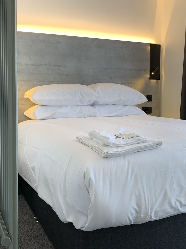 Deluxe King Room photo 3