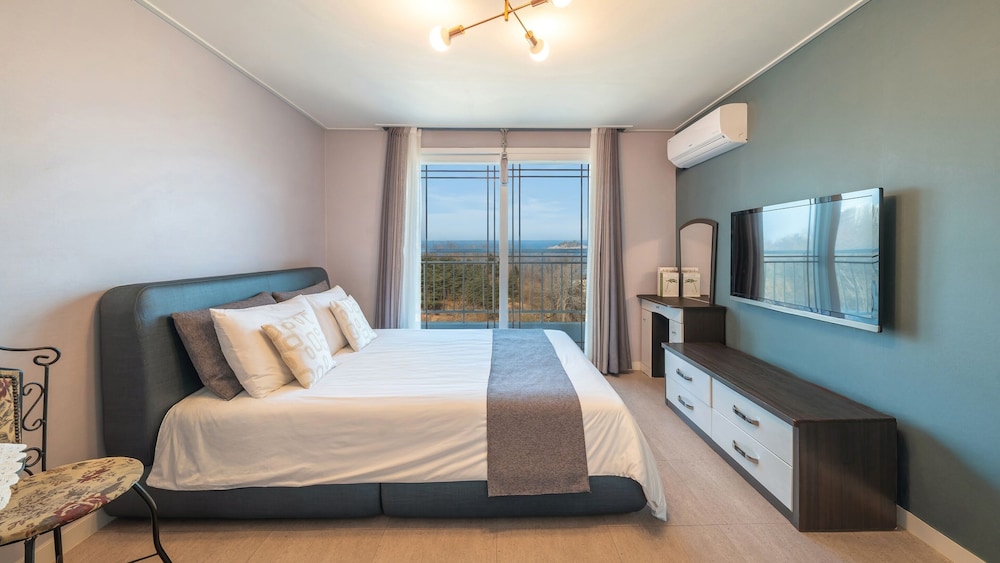 Basic Room, 1 Bedroom (room 301)
