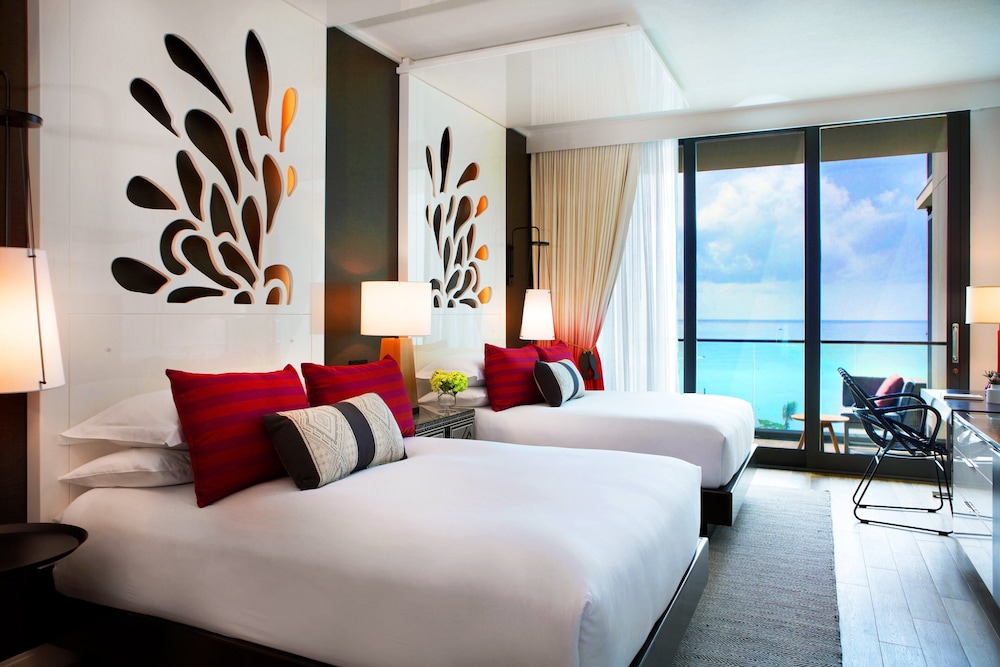 Premium Studio, 2 Queen Beds, Ocean View photo 2