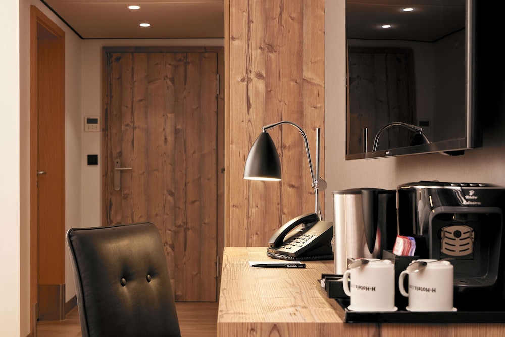 Standard Double or Twin Room - Photo 2