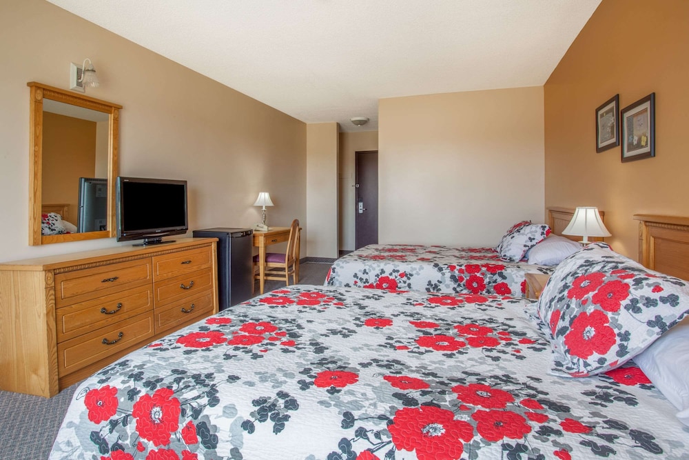 Deluxe Room, 2 Queen Beds, Accessible, Non Smoking photo 1