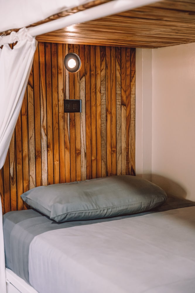 Lodge Room With Four Bunks photo 3
