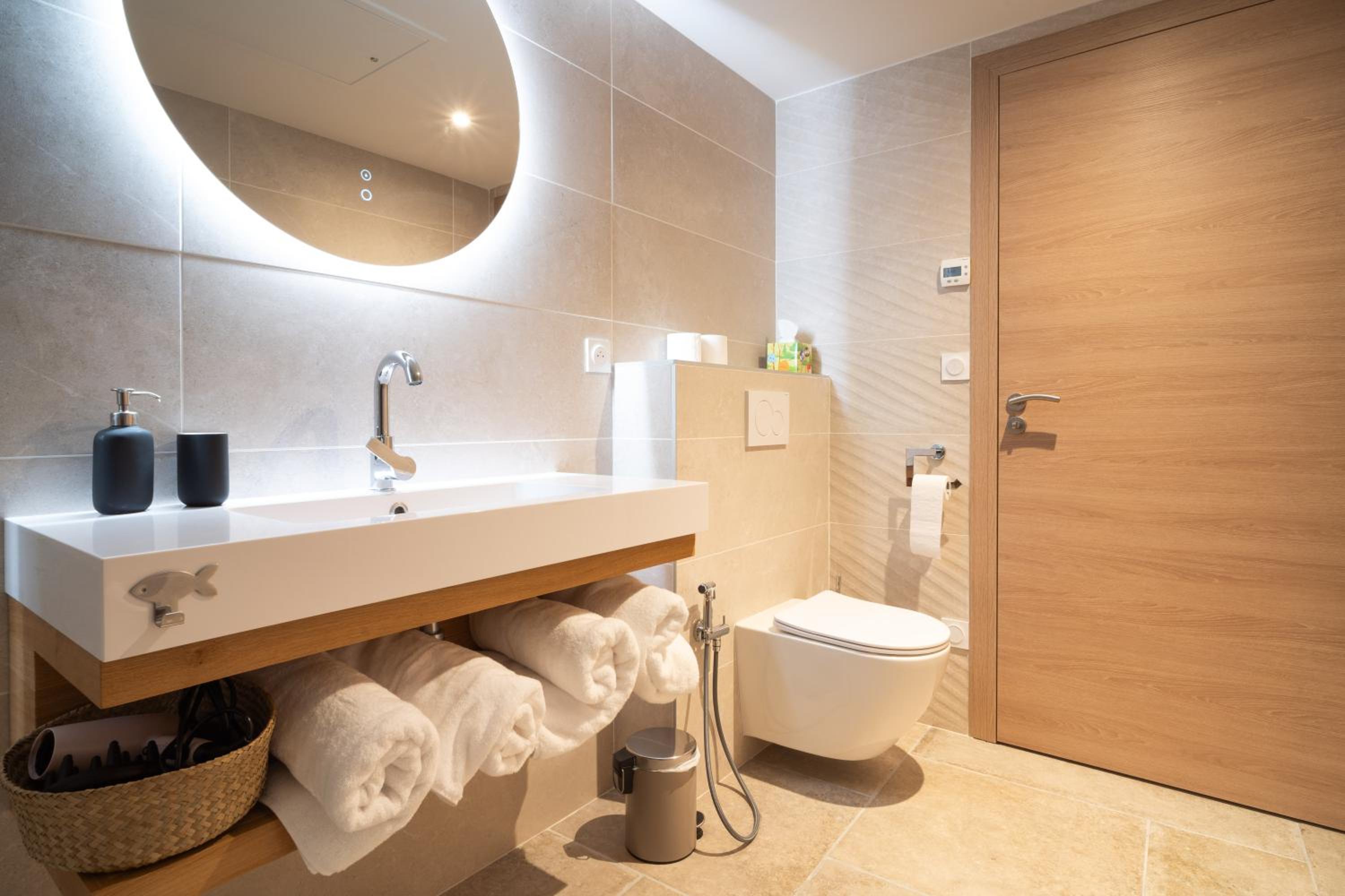 Deluxe Double or Twin Room photo 1