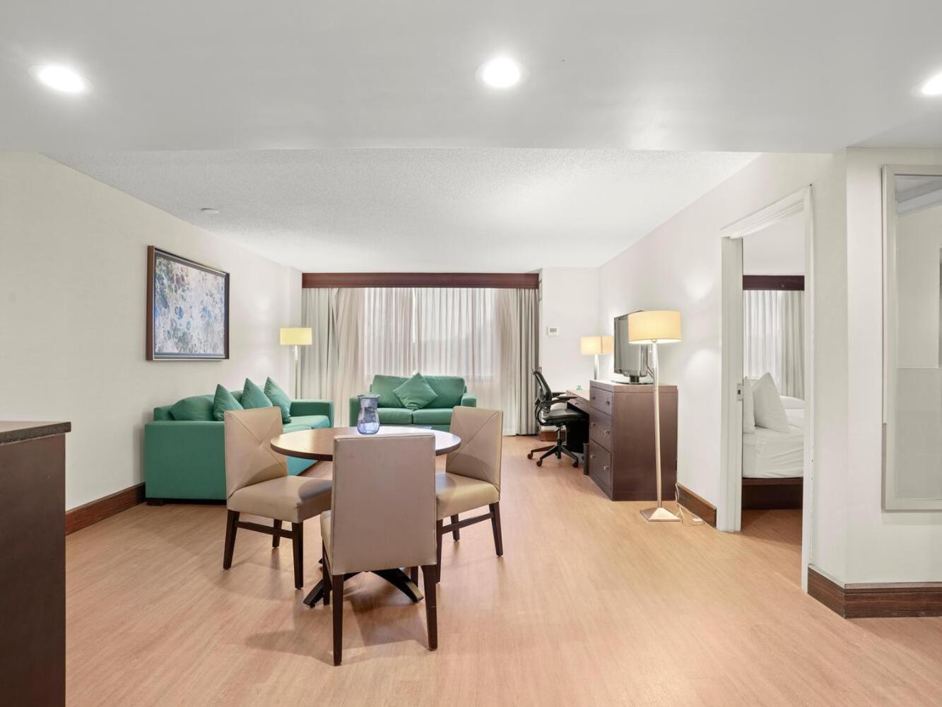 Executive Suite - Non-Smoking photo 1