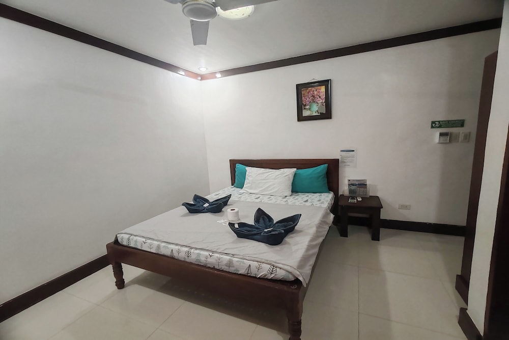 Double Room, No Windows
