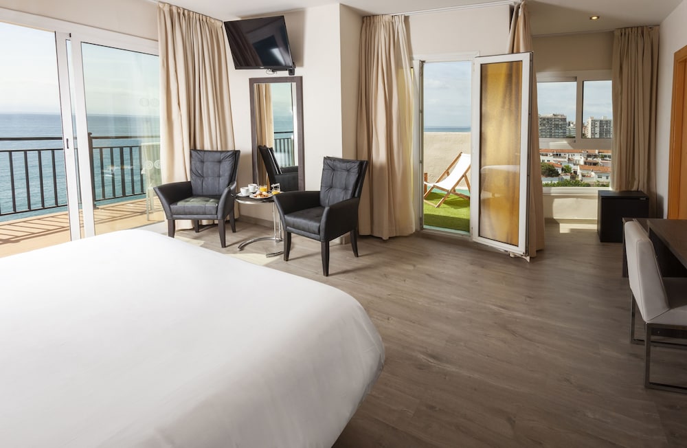 Superior Double Room, Balcony, Sea View photo 2
