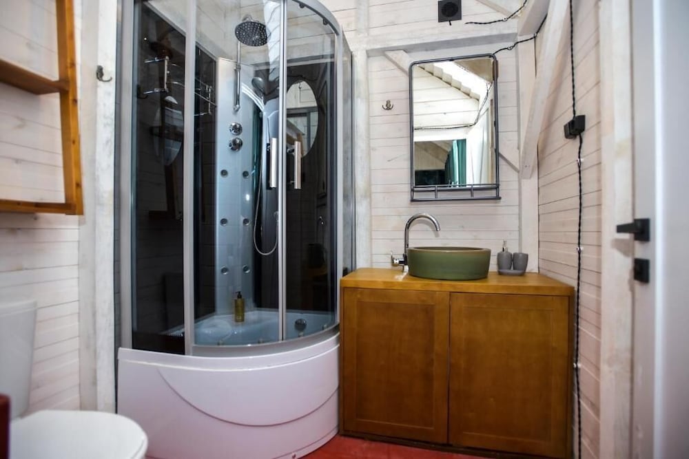 Deluxe Chalet photo 2
