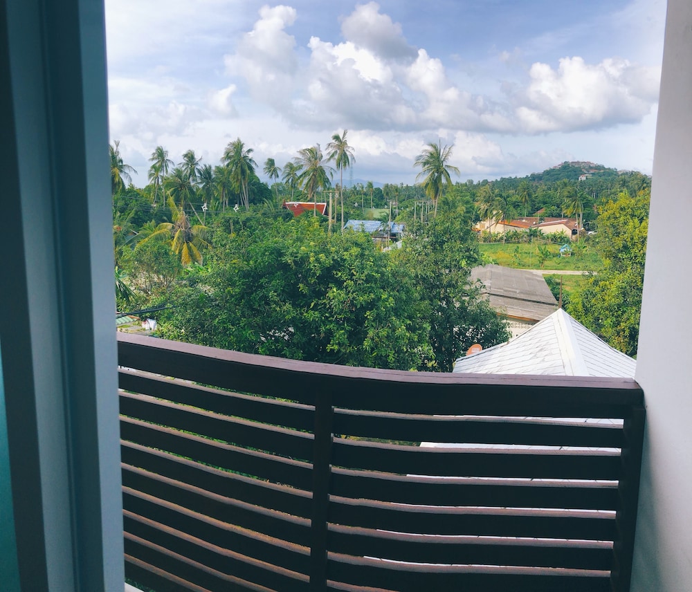Standard Room with Fan and Garden View